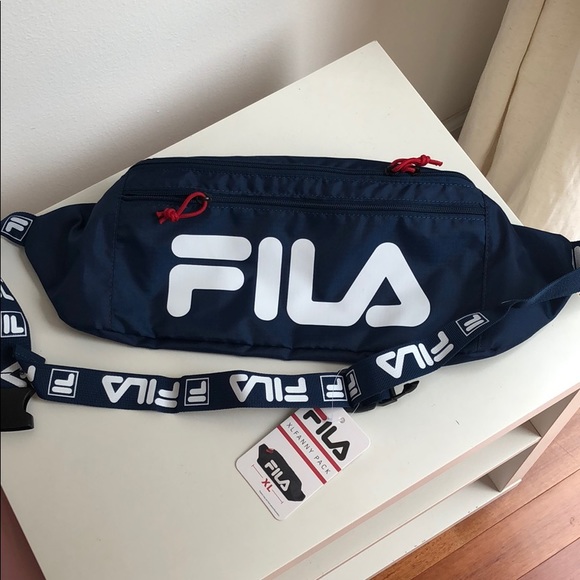 fila xl fanny pack